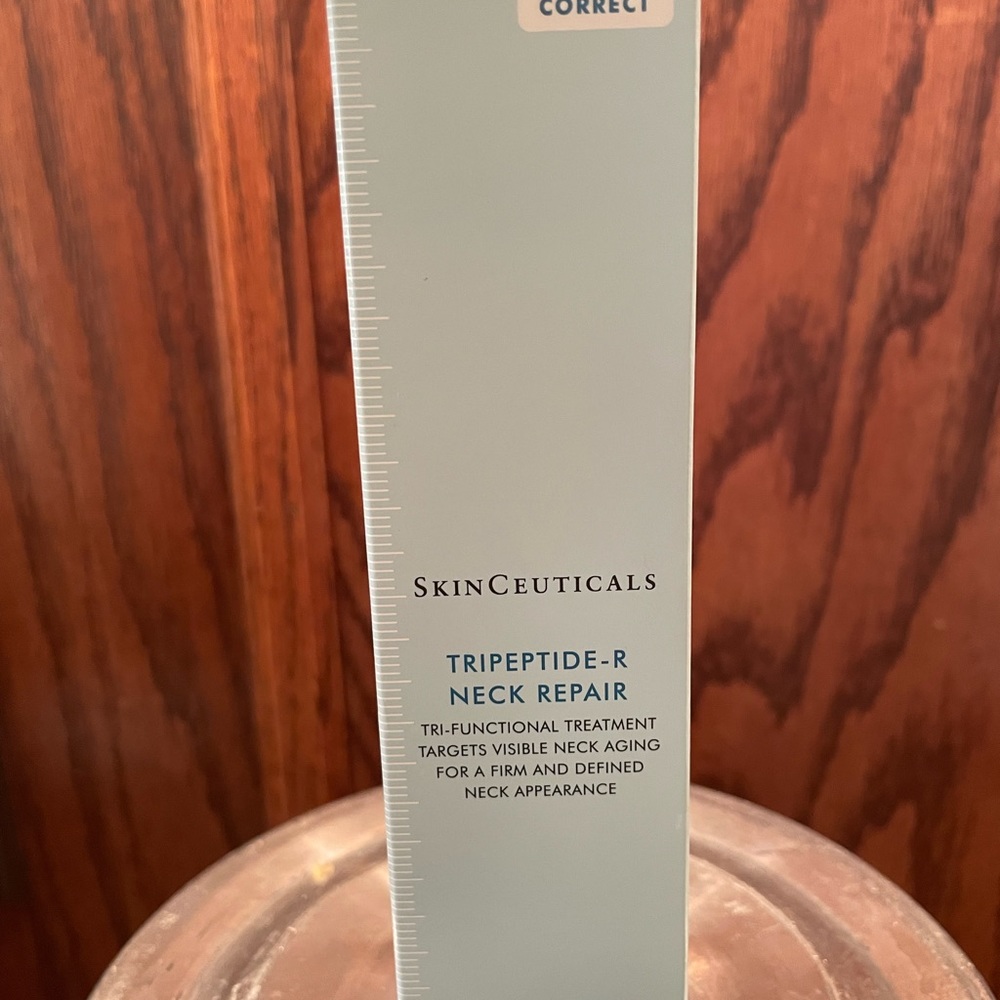 SKINCEUTICALS Tripeptide R Neck Repair full size sealed box
